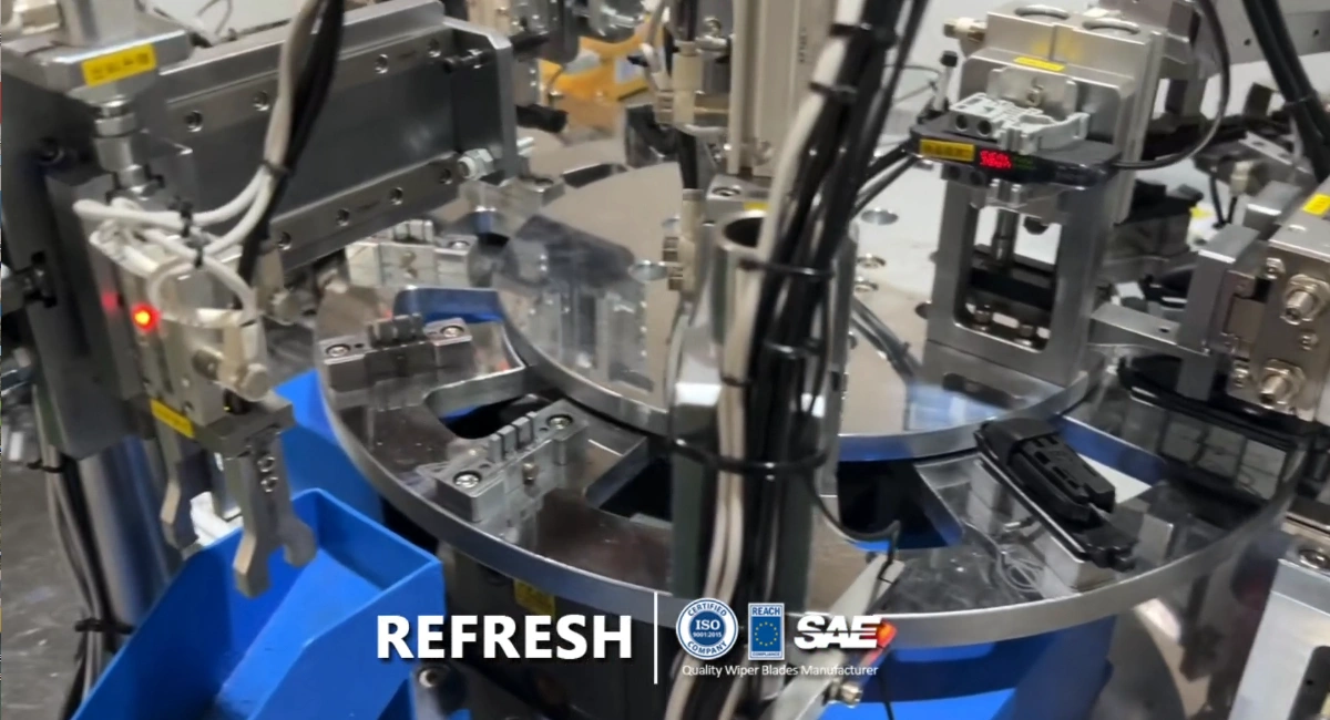 High-precision Intelligent Assembly for wiper blade Adapters